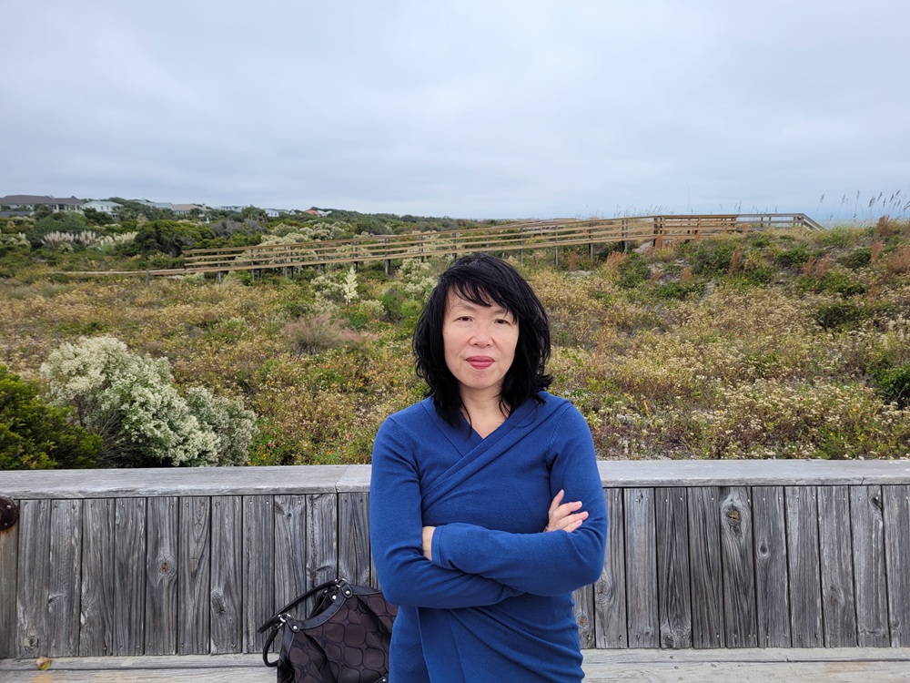 Evelyn Lau